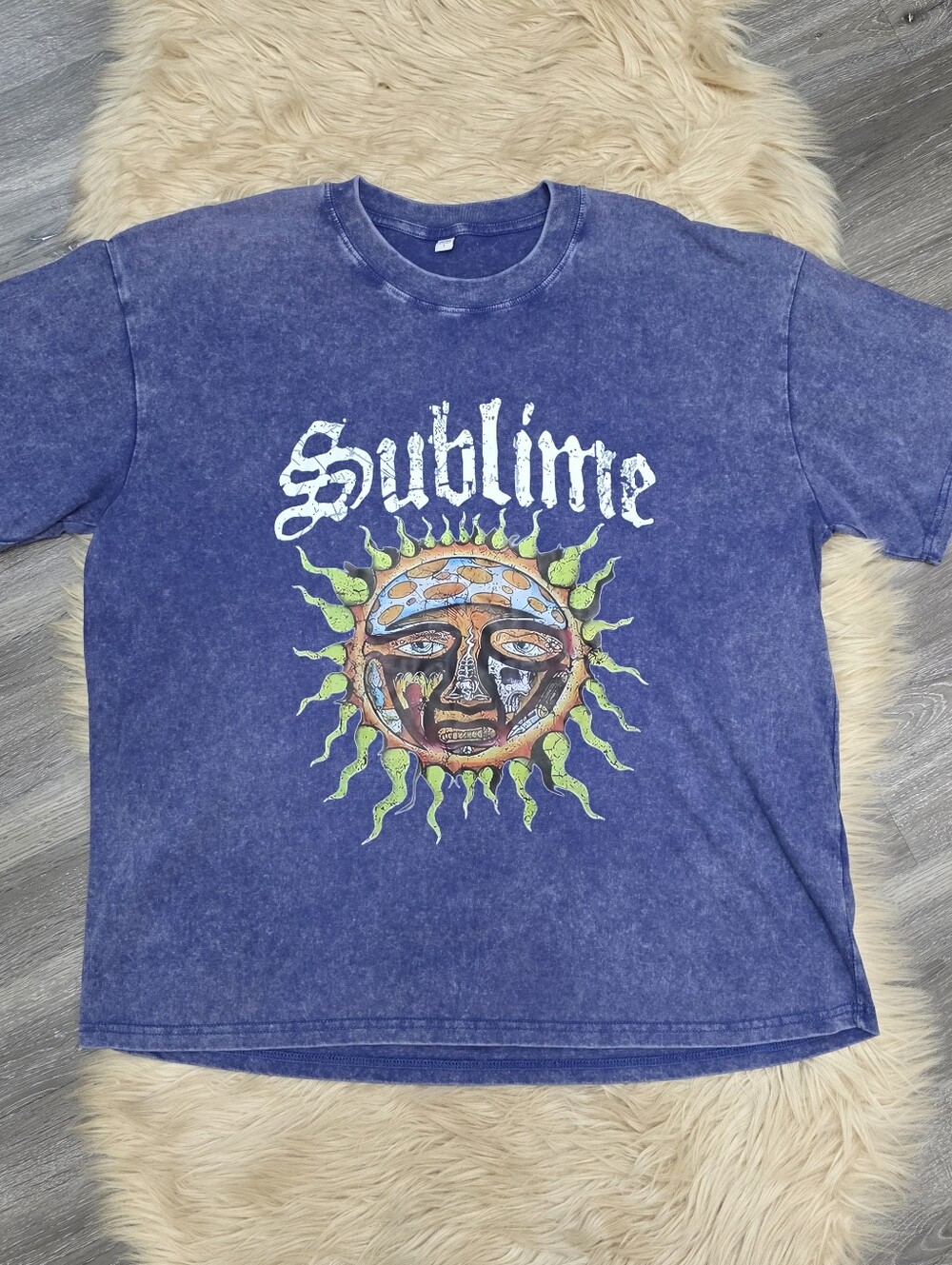 Sublime Short Sleeve Graphic Tee in Washed Blue Unisex Size Large